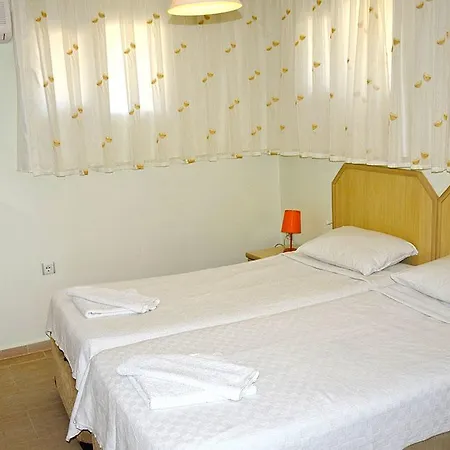 Villa Orka Golden Trio Cedit